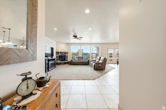 2707 W 220 N, Hurricane, UT 84737