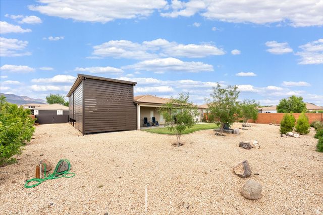 2707 W 220 N, Hurricane, UT 84737