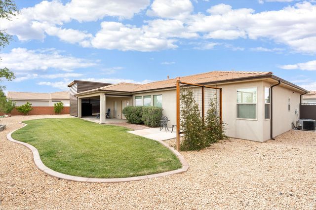 2707 W 220 N, Hurricane, UT 84737