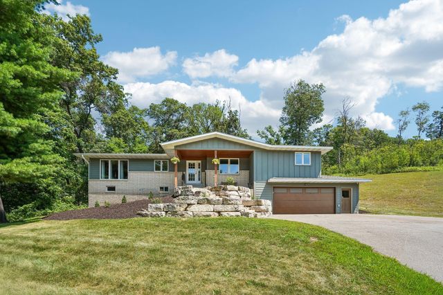 325 Townsvalley Road, River Falls, WI 54022