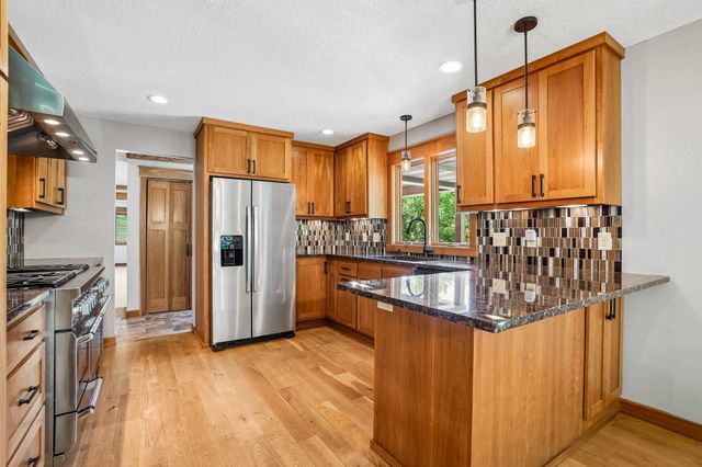 325 Townsvalley Road, River Falls, WI 54022