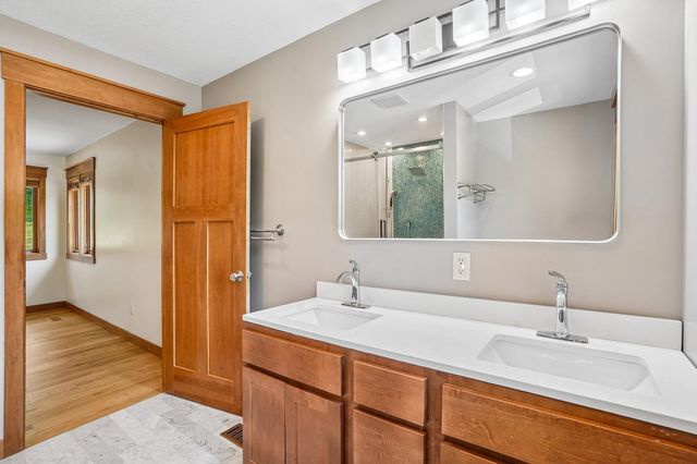 325 Townsvalley Road, River Falls, WI 54022