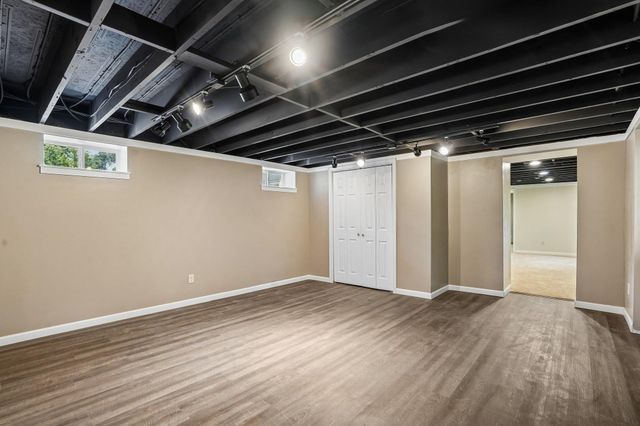 325 Townsvalley Road, River Falls, WI 54022