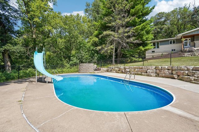 325 Townsvalley Road, River Falls, WI 54022