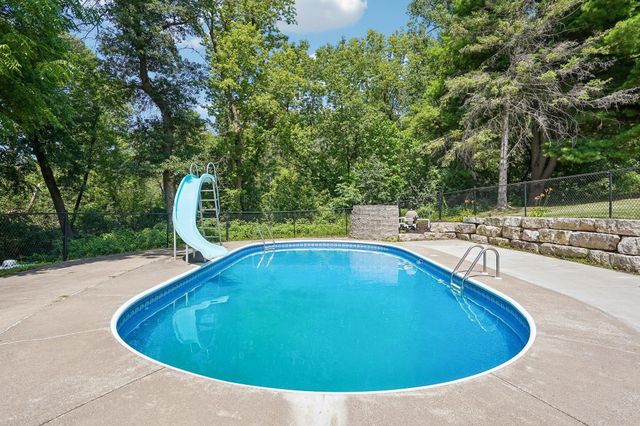 325 Townsvalley Road, River Falls, WI 54022