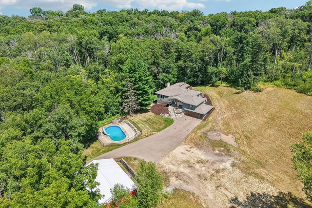 325 Townsvalley Road, River Falls, WI 54022