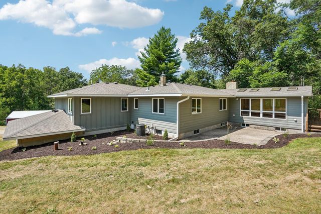 325 Townsvalley Road, River Falls, WI 54022