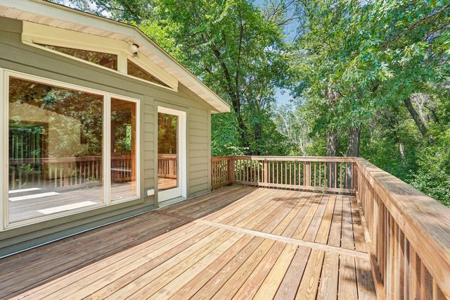 325 Townsvalley Road, River Falls, WI 54022