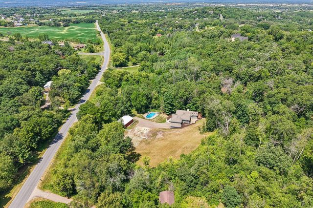 325 Townsvalley Road, River Falls, WI 54022
