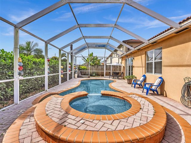 2117 NE 40th Rd, Homestead, FL 33033