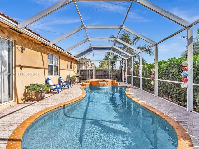 2117 NE 40th Rd, Homestead, FL 33033