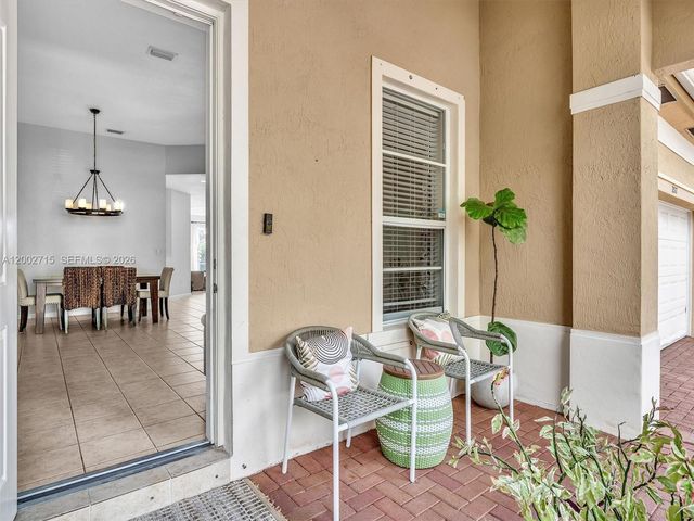 2117 NE 40th Rd, Homestead, FL 33033