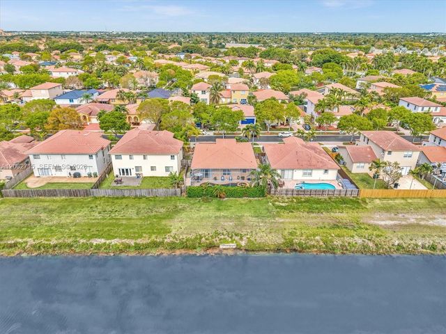 2117 NE 40th Rd, Homestead, FL 33033