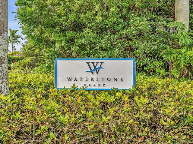 2117 NE 40th Rd, Homestead, FL 33033