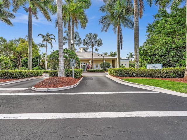 2117 NE 40th Rd, Homestead, FL 33033
