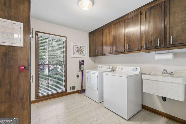 5271 Wyntercreek Way, Dunwoody, GA 30338