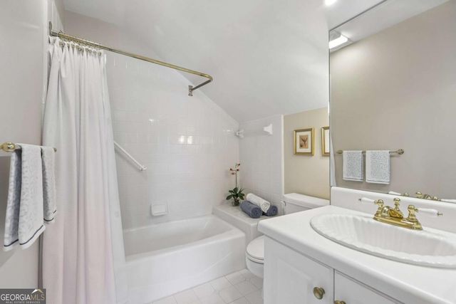 5271 Wyntercreek Way, Dunwoody, GA 30338