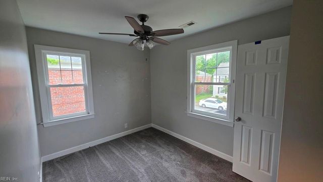 130 Burns ST, Hampton, VA 23669