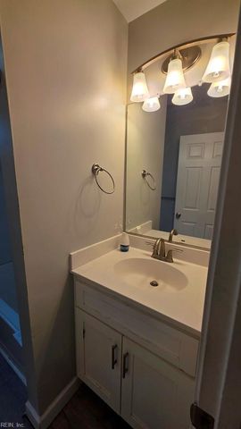 130 Burns ST, Hampton, VA 23669