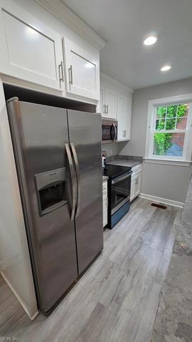 130 Burns ST, Hampton, VA 23669