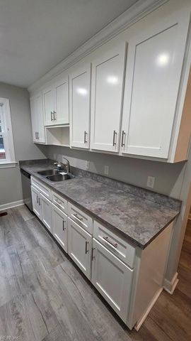 130 Burns ST, Hampton, VA 23669