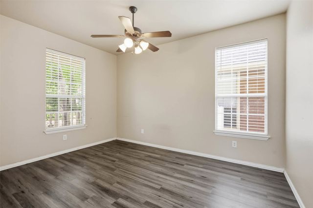 1833 Forsythe Drive, Savannah, TX 76227