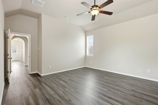 1833 Forsythe Drive, Savannah, TX 76227