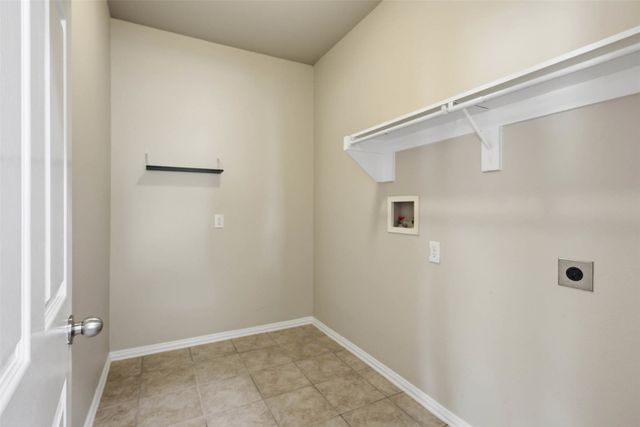 1833 Forsythe Drive, Savannah, TX 76227