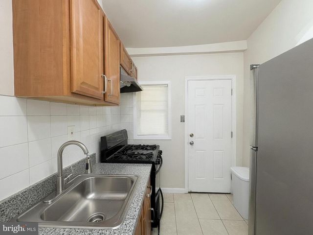 2512 E CHASE ST, Baltimore, MD 21213