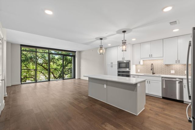 2511 Willowick Road 210, Houston, TX 77027