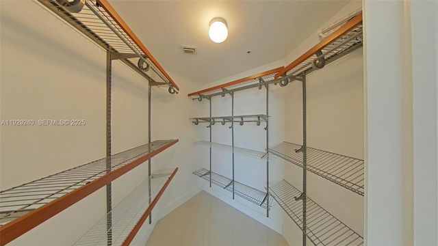 1607 Ponce De Leon Blvd 12E, Coral Gables, FL 33134