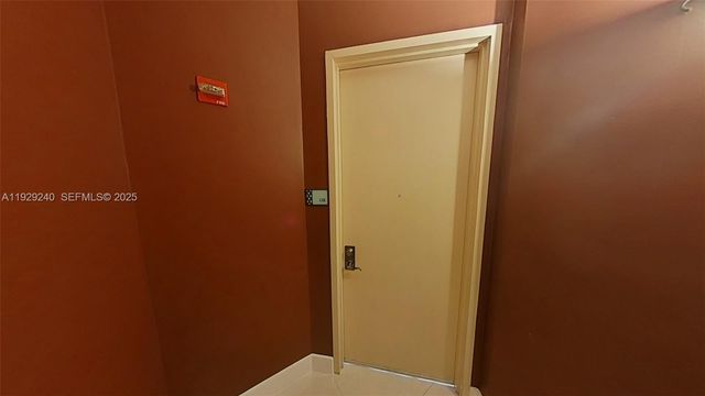 1607 Ponce De Leon Blvd 12E, Coral Gables, FL 33134