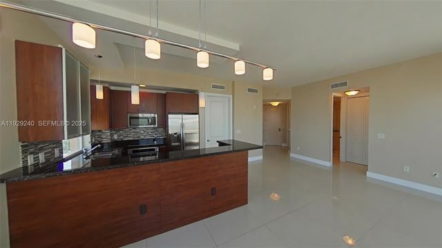 1607 Ponce De Leon Blvd 12E, Coral Gables, FL 33134