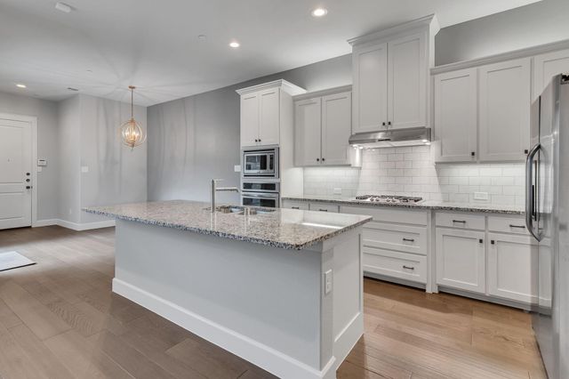 8761 Bridge Street, North Richland Hills, TX 76180