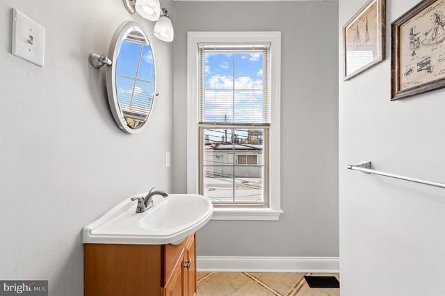 308 S COLLINGTON, Baltimore, MD 21231