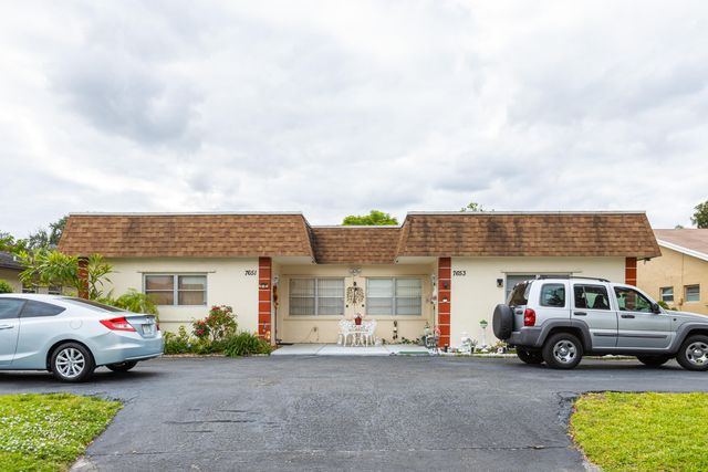 7651 NW 74th Avenue 1-2, Tamarac, FL 33321