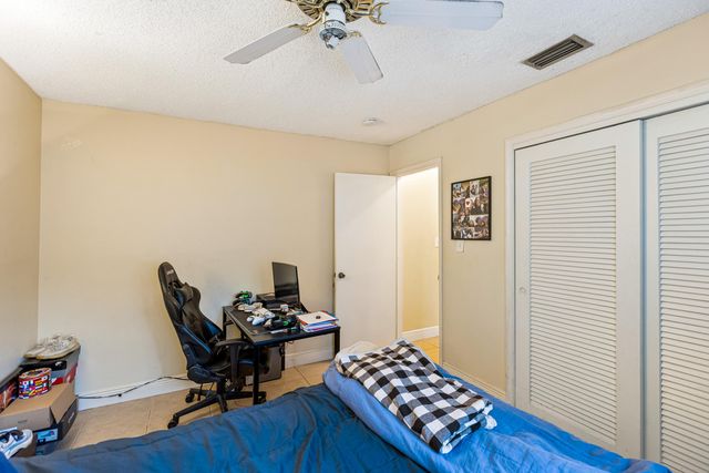 7651 NW 74th Avenue 1-2, Tamarac, FL 33321