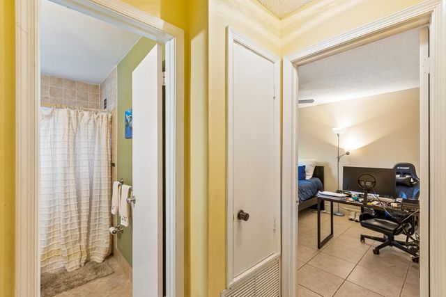 7651 NW 74th Avenue 1-2, Tamarac, FL 33321