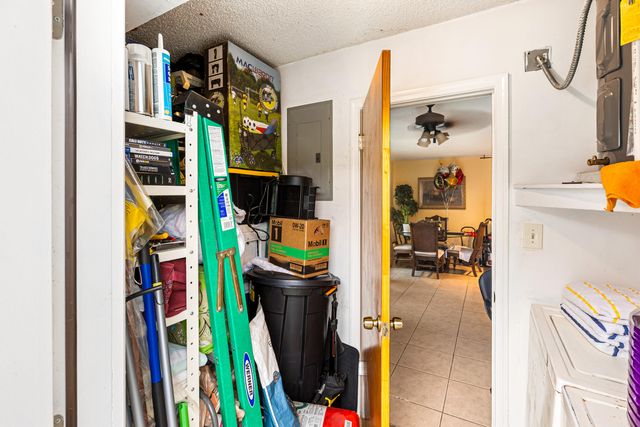 7651 NW 74th Avenue 1-2, Tamarac, FL 33321