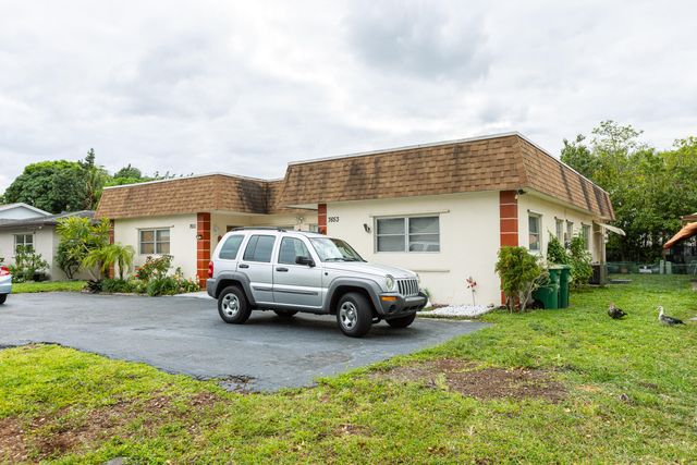 7651 NW 74th Avenue 1-2, Tamarac, FL 33321