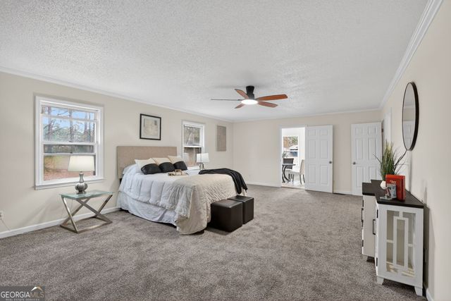 12 Clearwater Road, Sharpsburg, GA 30277