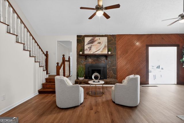 12 Clearwater Road, Sharpsburg, GA 30277