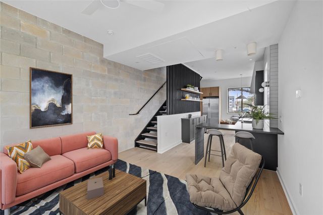 700 Denson DR 2101, Austin, TX 78752