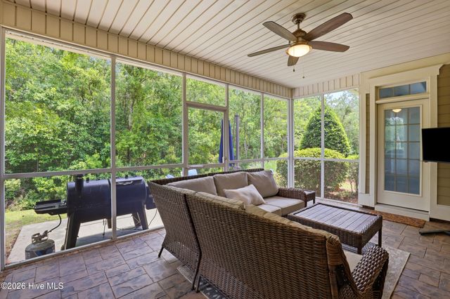 8184 Compass Pointe East Wynd NE, Leland, NC 28451