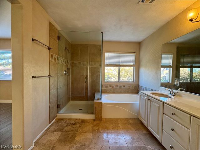 9964 Canyon Peak Drive, Las Vegas, NV 89147