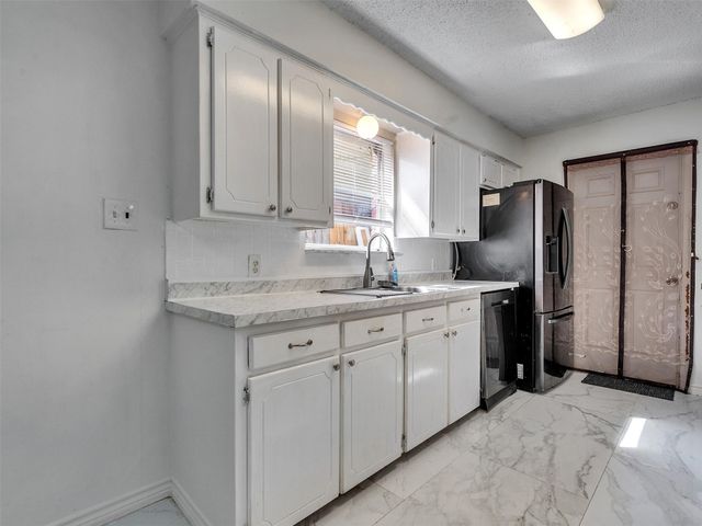 5602 Rivergate Drive, Spring, TX 77373