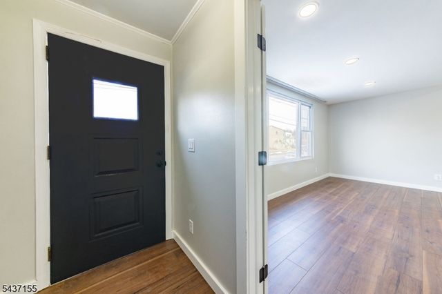 34 Kearney St, Lyndhurst Twp., NJ 07071