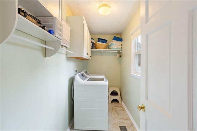 1027 Peace NW Drive, Kennesaw, GA 30152