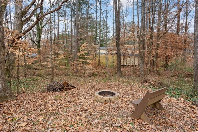 1027 Peace NW Drive, Kennesaw, GA 30152