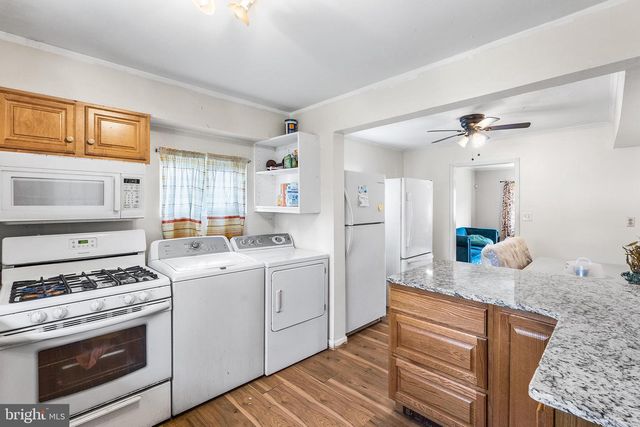 955 TERRACE, Ewing, NJ 08618